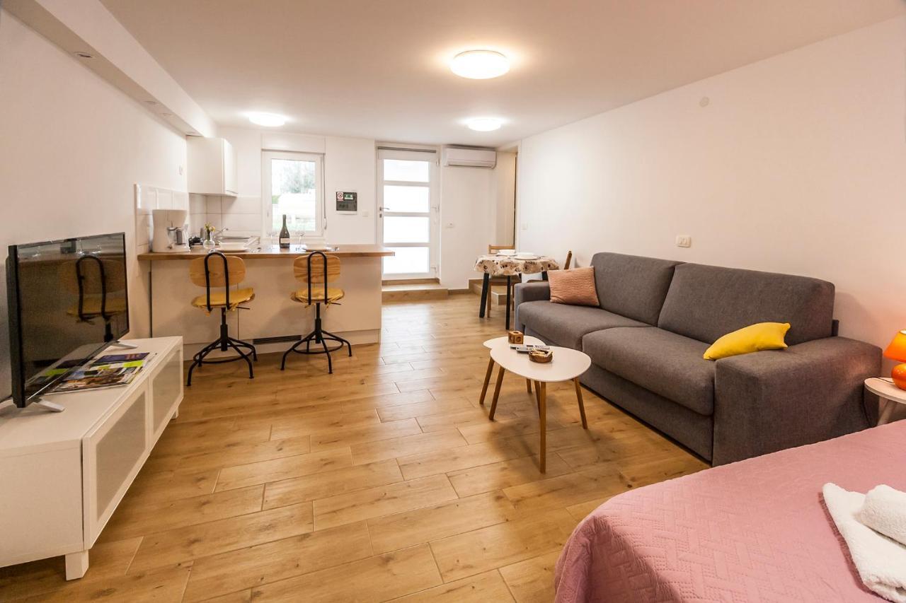 & 'the Roots Near Pula, Istria, Croatia Apartment *