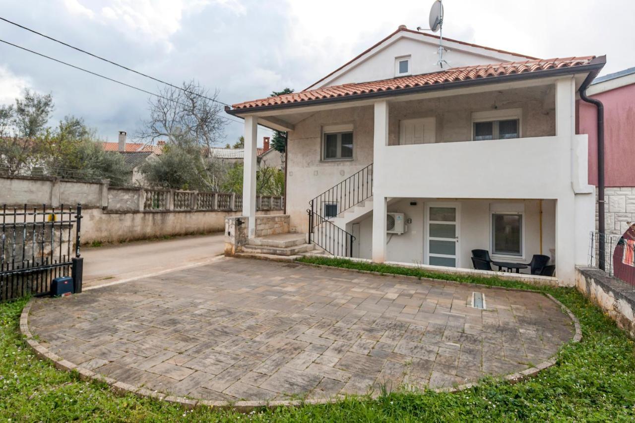 Apartment & 'the Roots Near Pula, Istria, Croatia *