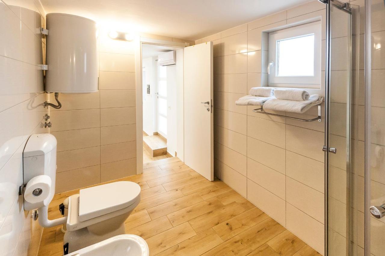 Apartment & 'the Roots Near Pula, Istria, Croatia *